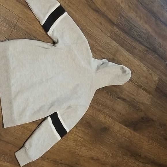 Wreck-It Ralph sweatshirt - Picture 5 of 7